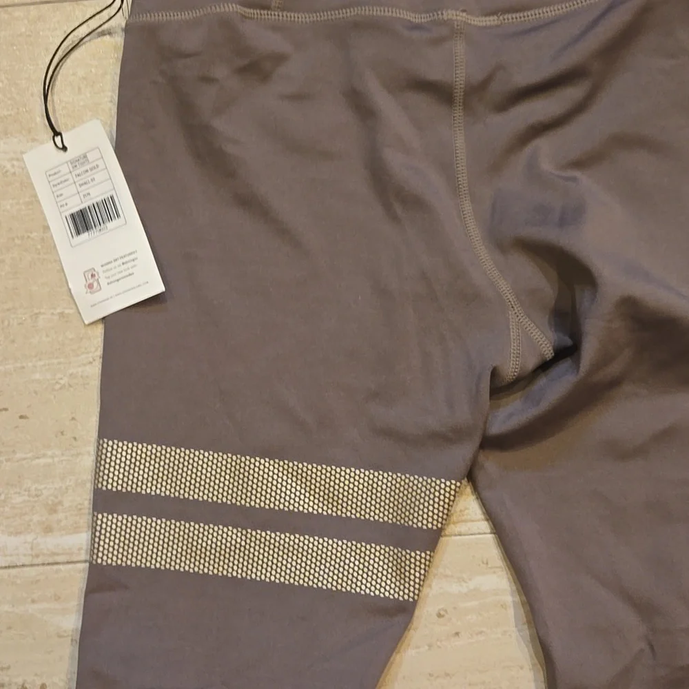 New Stronger Label "The Signature One" Falcon Gold Leggings - Picture 12 of 12